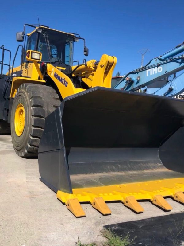 CARGADORA KOMATSU WA500-6