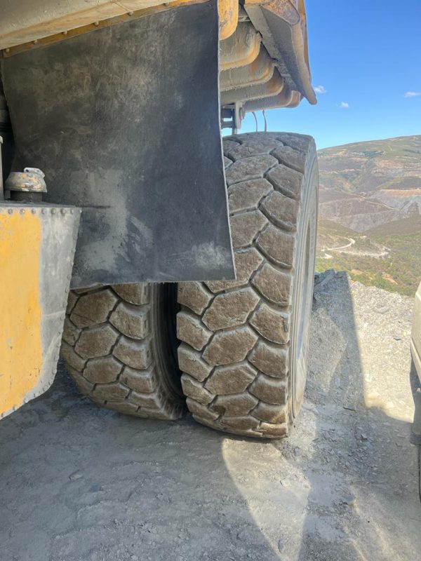DUMPER CATERPILLAR 773B - Imagen 3