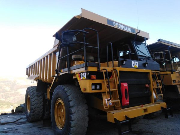 DUMPER CATERPILLAR 773B RESTAURADO