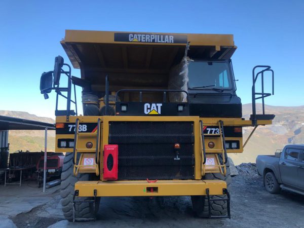 DUMPER CATERPILLAR 773B RESTAURADO - Imagen 4