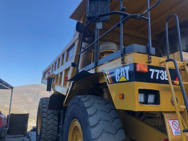 DUMPER CATERPILLAR 773B RESTAURADO - Imagen 2