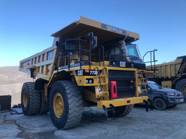 DUMPER CATERPILLAR 773B RESTAURADO